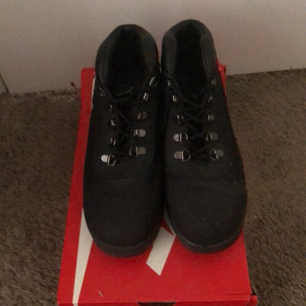 Black timberlands boots men size 7